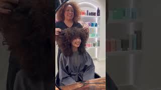 Elle perd ses mots après sa coupe ✂️❤️ #curlyhair